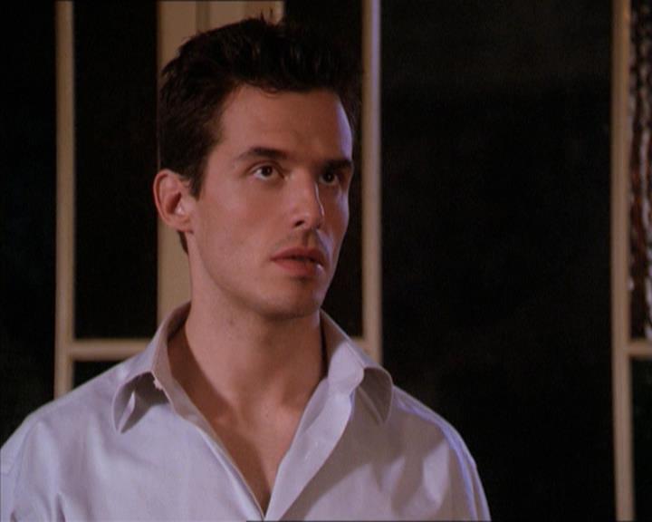 Charmed-Online-dot-215GiveMeASign1958.jpg