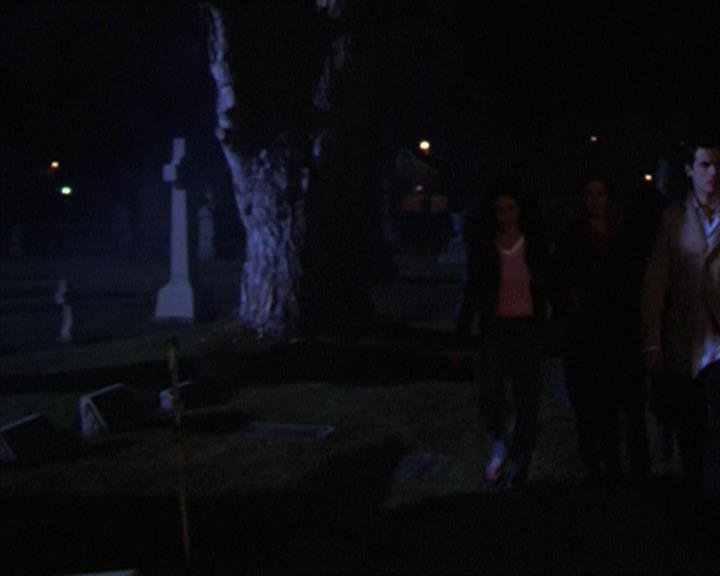 Charmed-Online-dot-215GiveMeASign1968.jpg