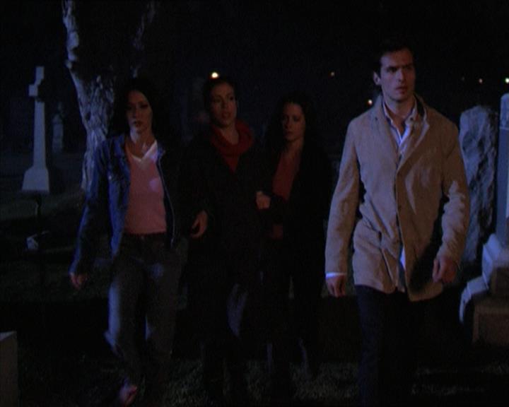 Charmed-Online-dot-215GiveMeASign1970.jpg