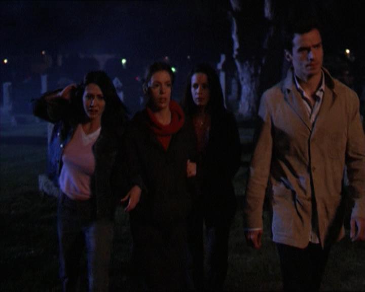 Charmed-Online-dot-215GiveMeASign1975.jpg