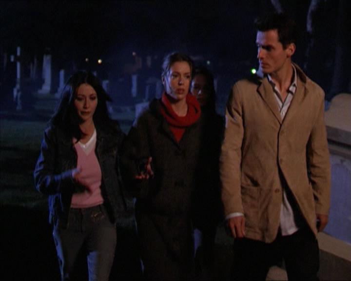 Charmed-Online-dot-215GiveMeASign1978.jpg