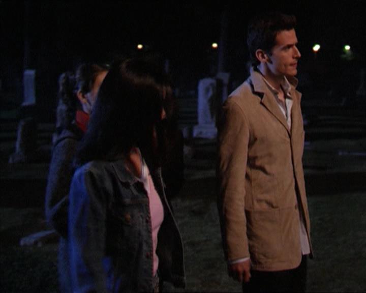 Charmed-Online-dot-215GiveMeASign1983.jpg