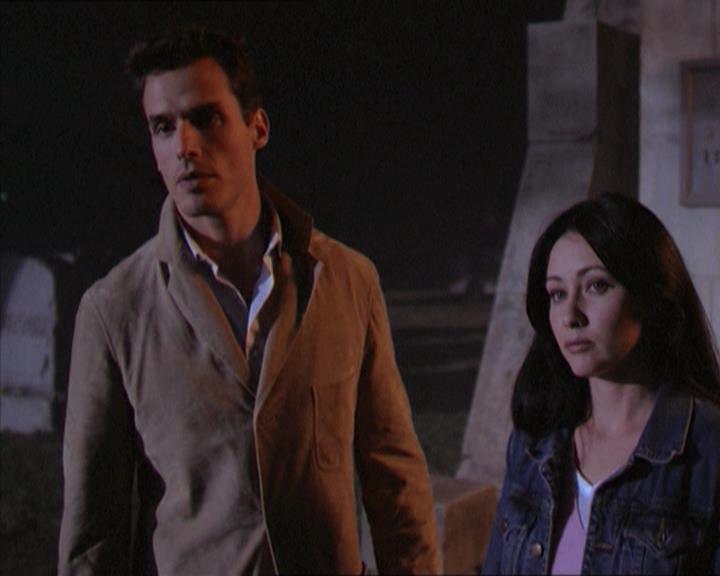 Charmed-Online-dot-215GiveMeASign1987.jpg