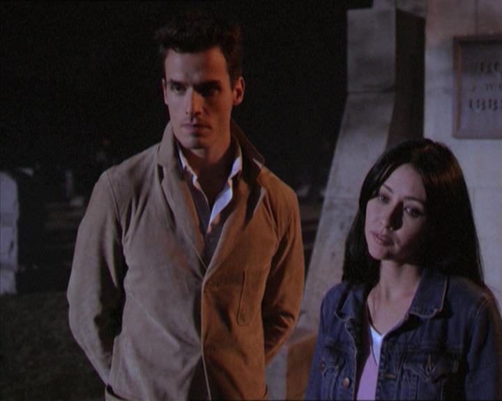 Charmed-Online-dot-215GiveMeASign1999.jpg