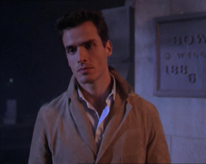 Charmed-Online-dot-215GiveMeASign2022.jpg