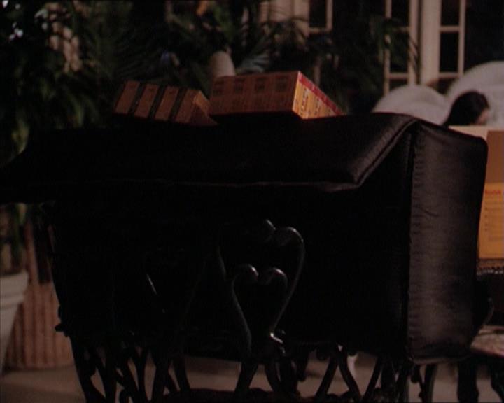 Charmed-Online-dot-215GiveMeASign2200.jpg