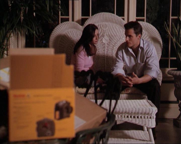 Charmed-Online-dot-215GiveMeASign2208.jpg