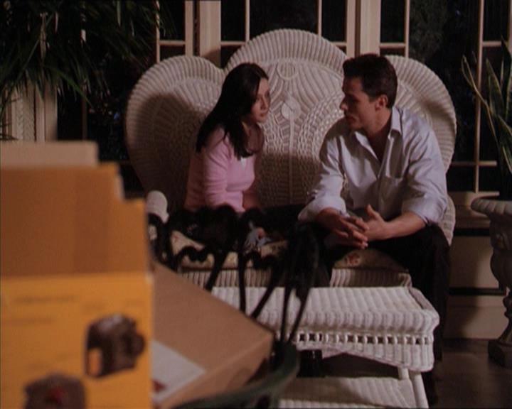 Charmed-Online-dot-215GiveMeASign2209.jpg
