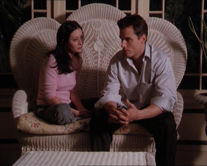 Charmed-Online-dot-215GiveMeASign2217.jpg