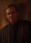 Charmed-Online-dot-215GiveMeASign1442.jpg