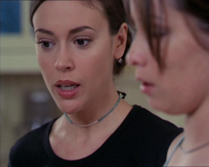 Charmed-Online-dot-216MurphysLuck0365.jpg
