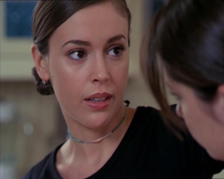 Charmed-Online-dot-216MurphysLuck0379.jpg