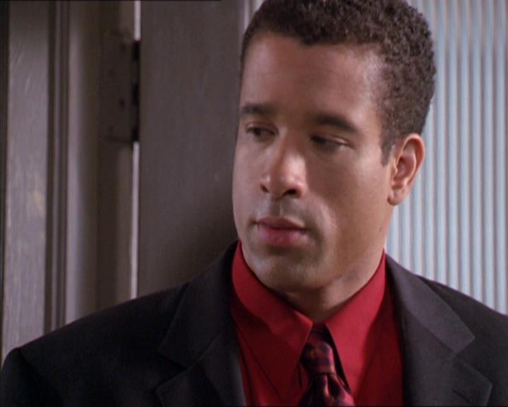 Charmed-Online-dot-216MurphysLuck0407.jpg
