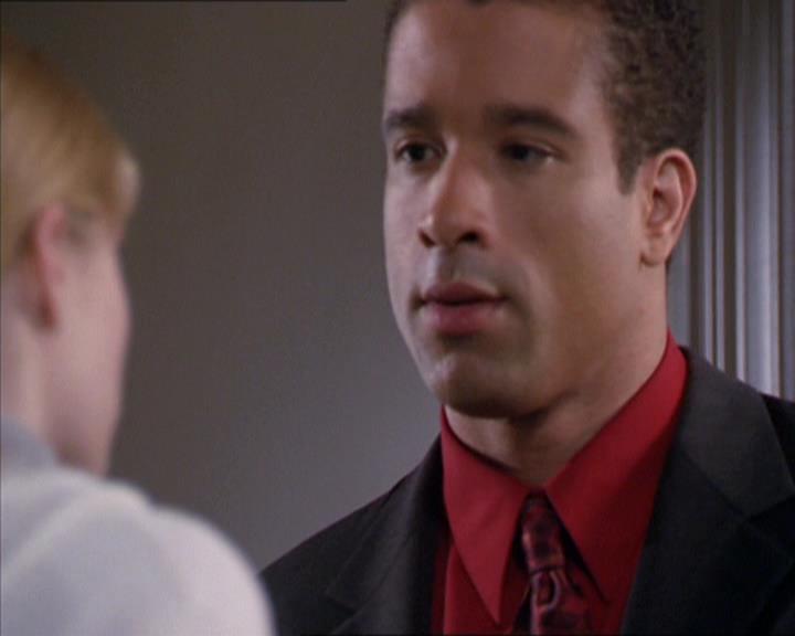 Charmed-Online-dot-216MurphysLuck0423.jpg
