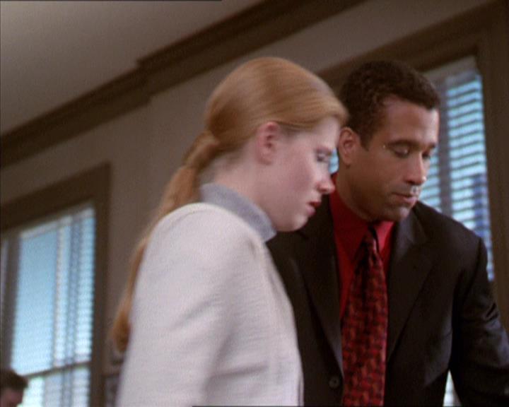 Charmed-Online-dot-216MurphysLuck0439.jpg