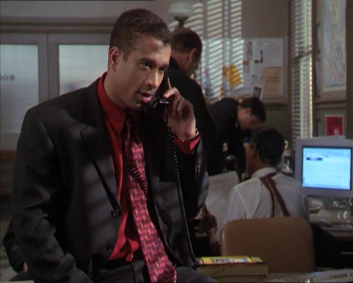 Charmed-Online-dot-216MurphysLuck0544.jpg
