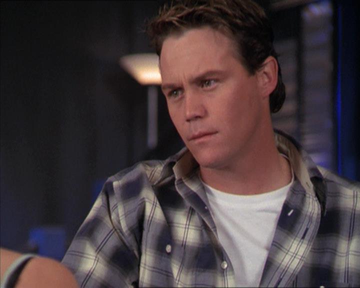 Charmed-Online-dot-216MurphysLuck0653.jpg