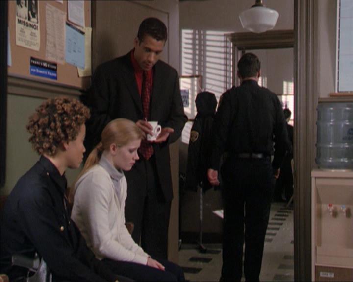 Charmed-Online-dot-216MurphysLuck0726.jpg