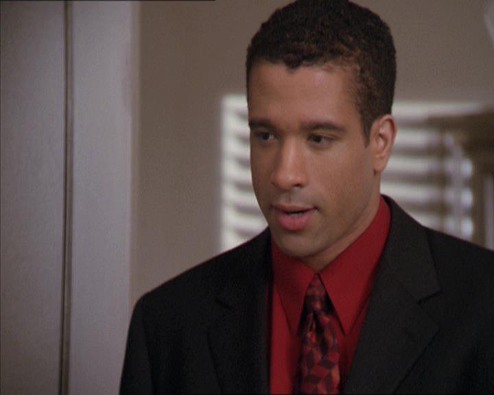 Charmed-Online-dot-216MurphysLuck0730.jpg
