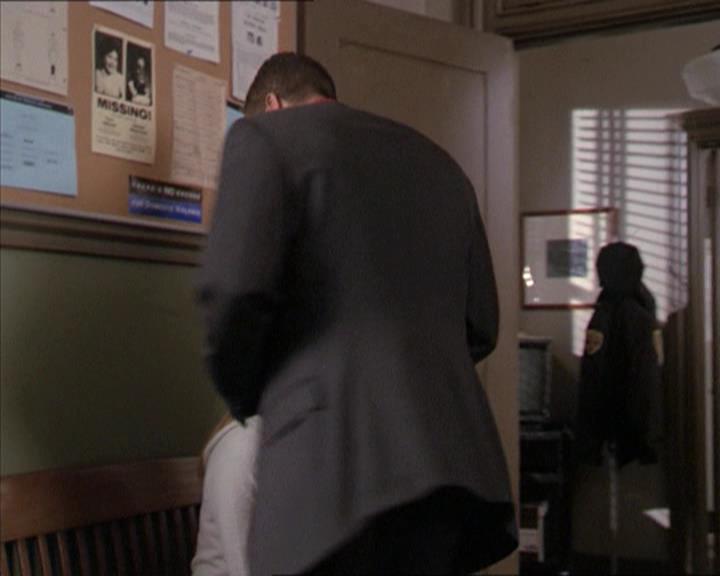 Charmed-Online-dot-216MurphysLuck0735.jpg