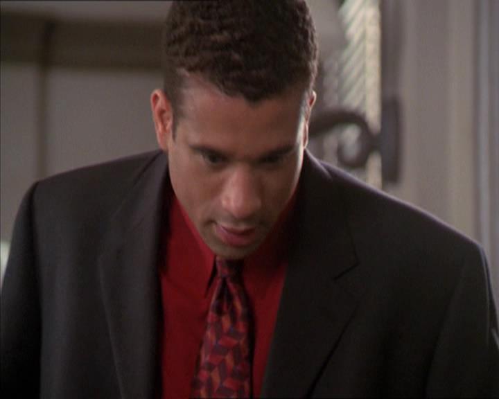 Charmed-Online-dot-216MurphysLuck0755.jpg