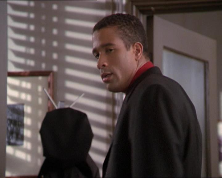 Charmed-Online-dot-216MurphysLuck0760.jpg