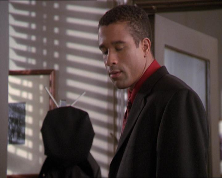 Charmed-Online-dot-216MurphysLuck0764.jpg