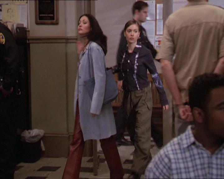 Charmed-Online-dot-216MurphysLuck0773.jpg