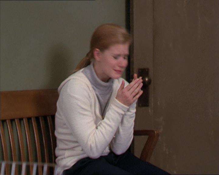 Charmed-Online-dot-216MurphysLuck0819.jpg