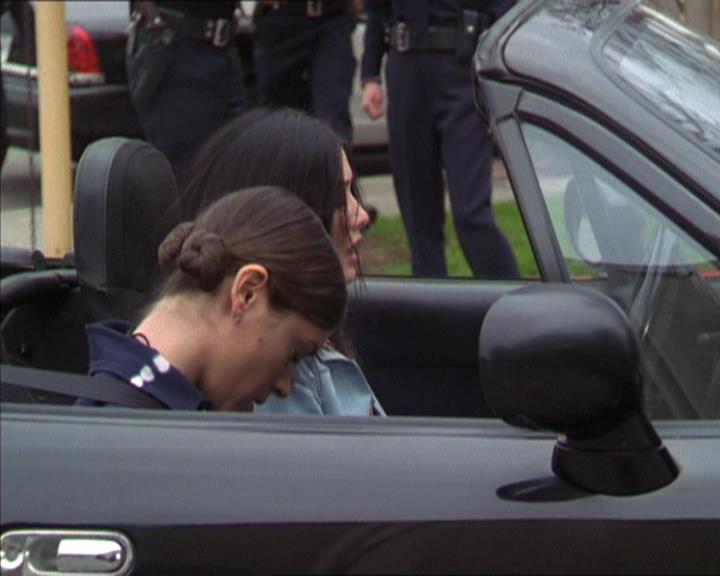 Charmed-Online-dot-216MurphysLuck0904.jpg