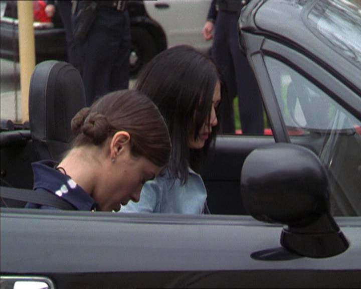 Charmed-Online-dot-216MurphysLuck0905.jpg