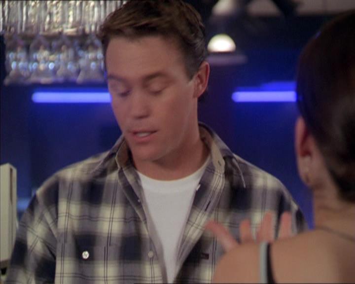 Charmed-Online-dot-216MurphysLuck0940.jpg