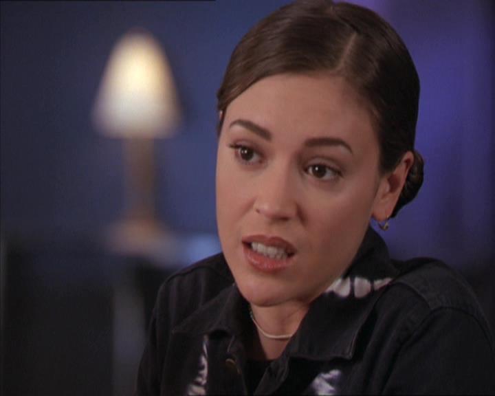 Charmed-Online-dot-216MurphysLuck1033.jpg