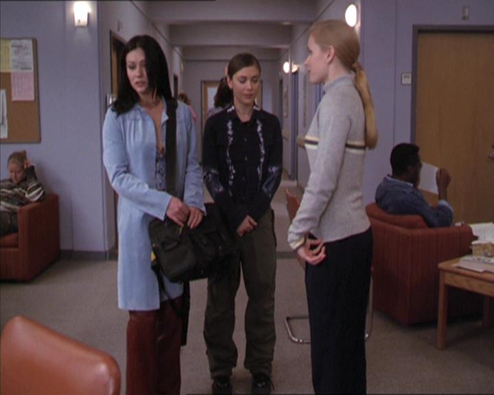Charmed-Online-dot-216MurphysLuck1249.jpg