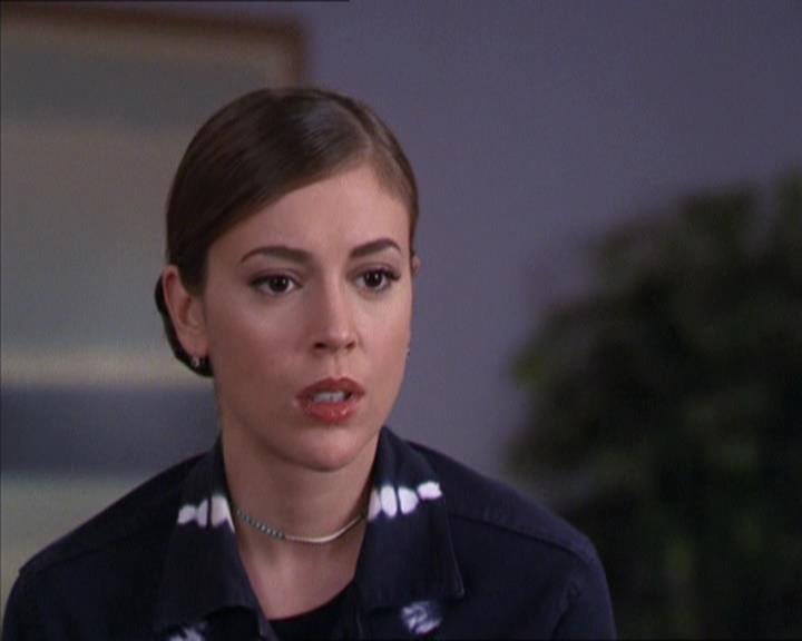 Charmed-Online-dot-216MurphysLuck1332.jpg
