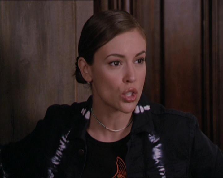Charmed-Online-dot-216MurphysLuck1589.jpg