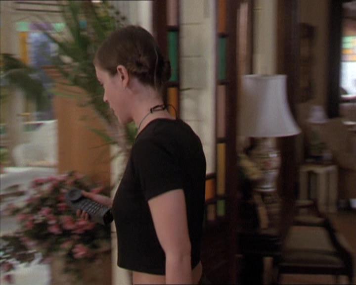 Charmed-Online-dot-216MurphysLuck1632.jpg