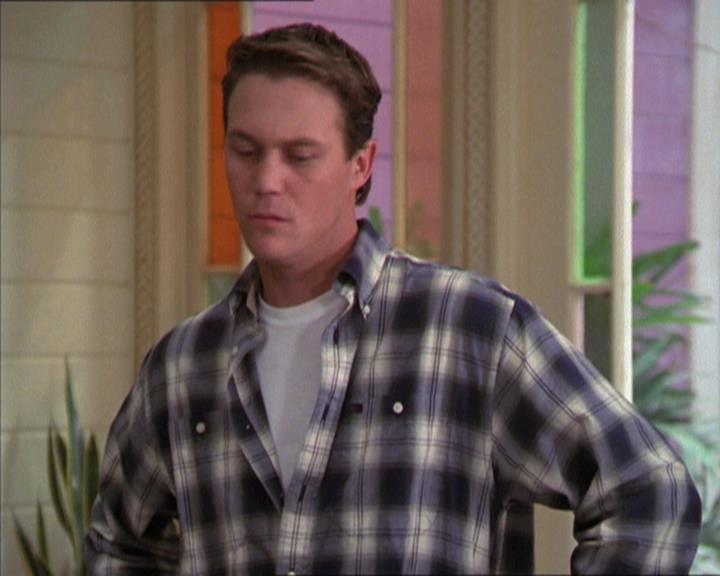 Charmed-Online-dot-216MurphysLuck1641.jpg
