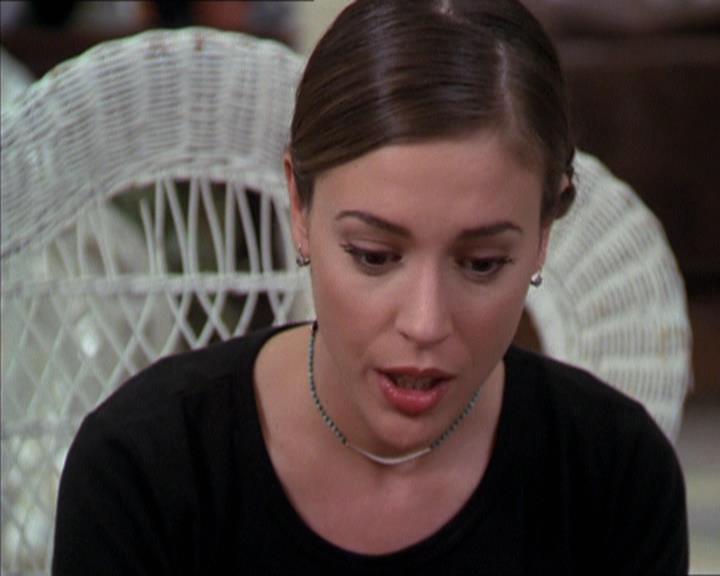 Charmed-Online-dot-216MurphysLuck1677.jpg