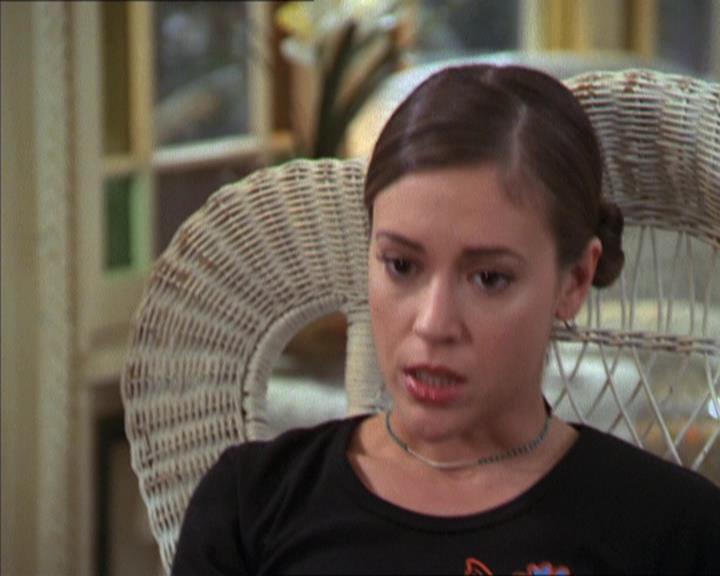 Charmed-Online-dot-216MurphysLuck1742.jpg