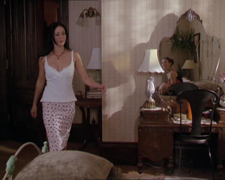 Charmed-Online-dot-217HowtoMakeAQuiltoutofAmericans0132.jpg