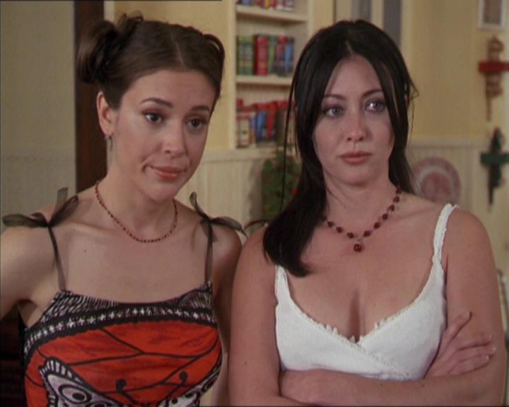 Charmed-Online-dot-217HowtoMakeAQuiltoutofAmericans0183.jpg