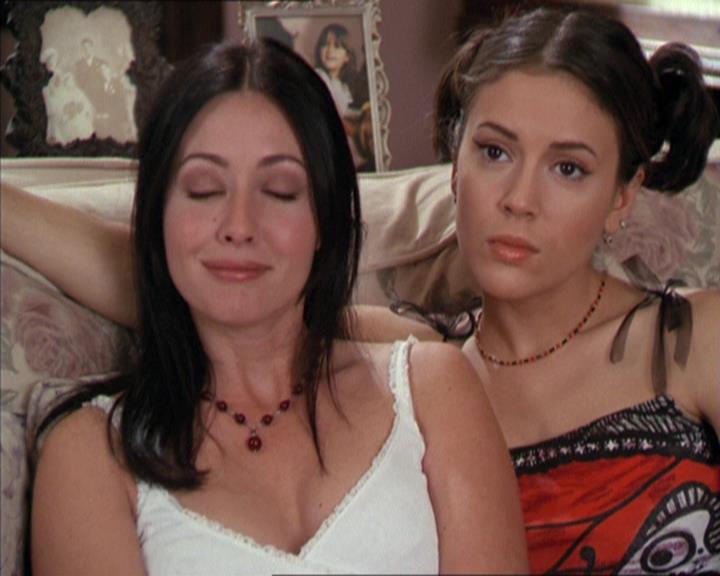 Charmed-Online-dot-217HowtoMakeAQuiltoutofAmericans0394.jpg