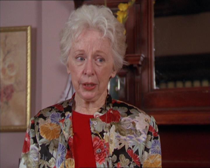 Charmed-Online-dot-217HowtoMakeAQuiltoutofAmericans0396.jpg