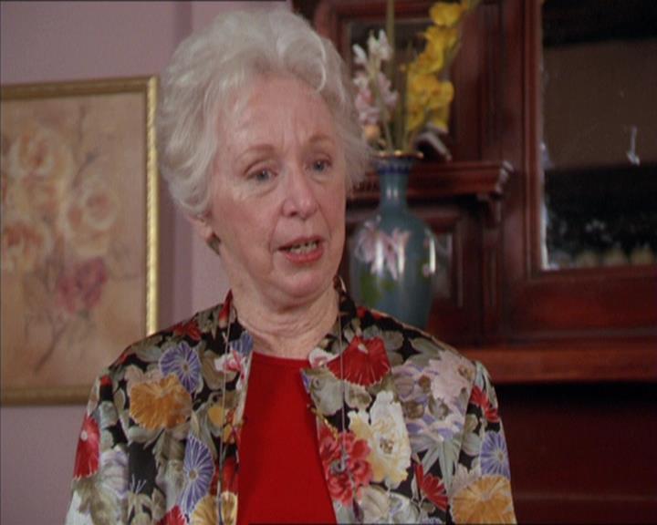 Charmed-Online-dot-217HowtoMakeAQuiltoutofAmericans0418.jpg