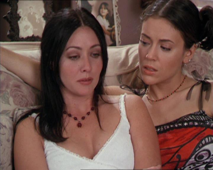 Charmed-Online-dot-217HowtoMakeAQuiltoutofAmericans0424.jpg