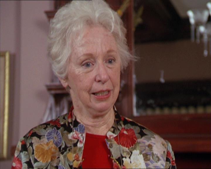 Charmed-Online-dot-217HowtoMakeAQuiltoutofAmericans0433.jpg