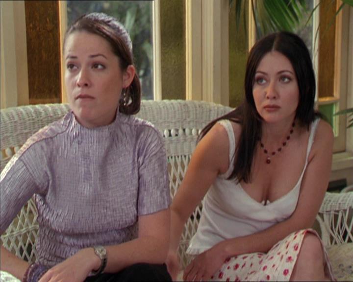Charmed-Online-dot-217HowtoMakeAQuiltoutofAmericans0590.jpg