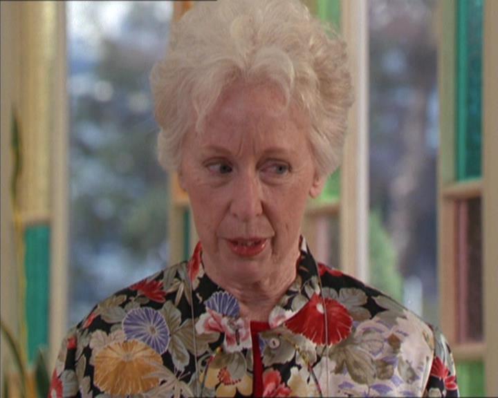 Charmed-Online-dot-217HowtoMakeAQuiltoutofAmericans0619.jpg