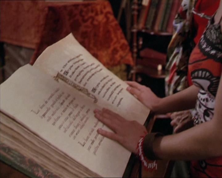 Charmed-Online-dot-217HowtoMakeAQuiltoutofAmericans0659.jpg